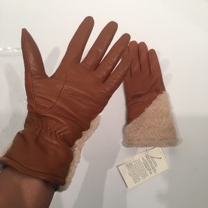 Ugg Asymetrical Chestnut Leather Smart Tech Gloves